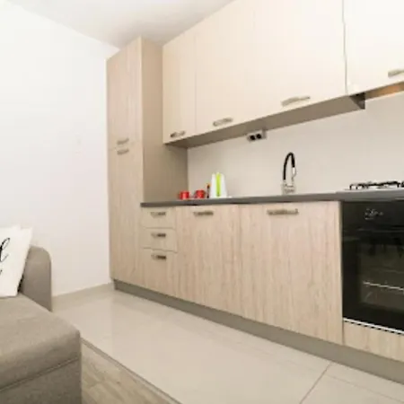 Modern Oasis Lägenhet